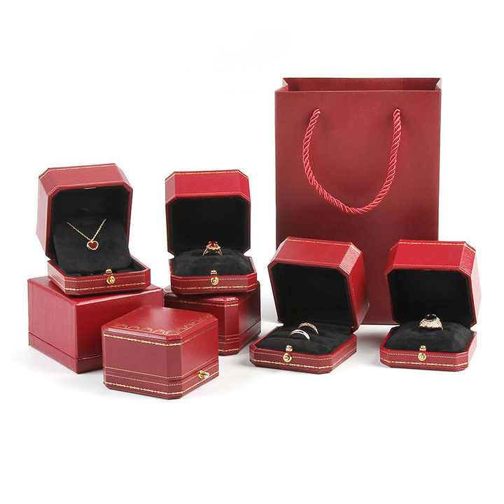 SSeeSY Luxury Western‑Inspired Designer‑Style Rigid Cardboard with Soft Velvet Lining Jewelry Box for Necklace Ring Earring Pendant